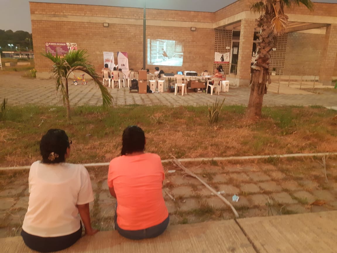 Actividad Cultural Comunitaria: Cine sillita en Coatzacoalcos